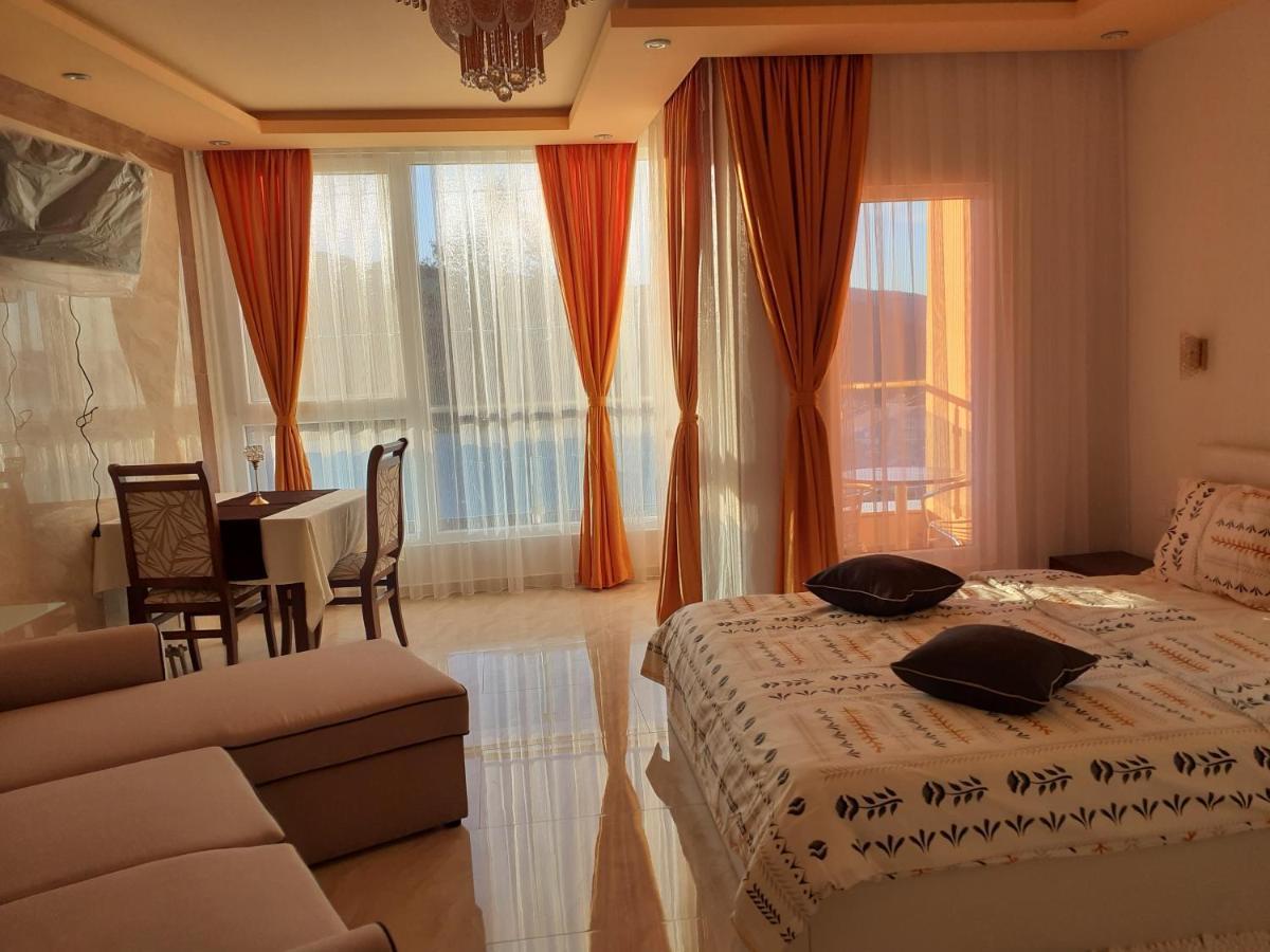 Hotel Safi Dospat Exterior foto