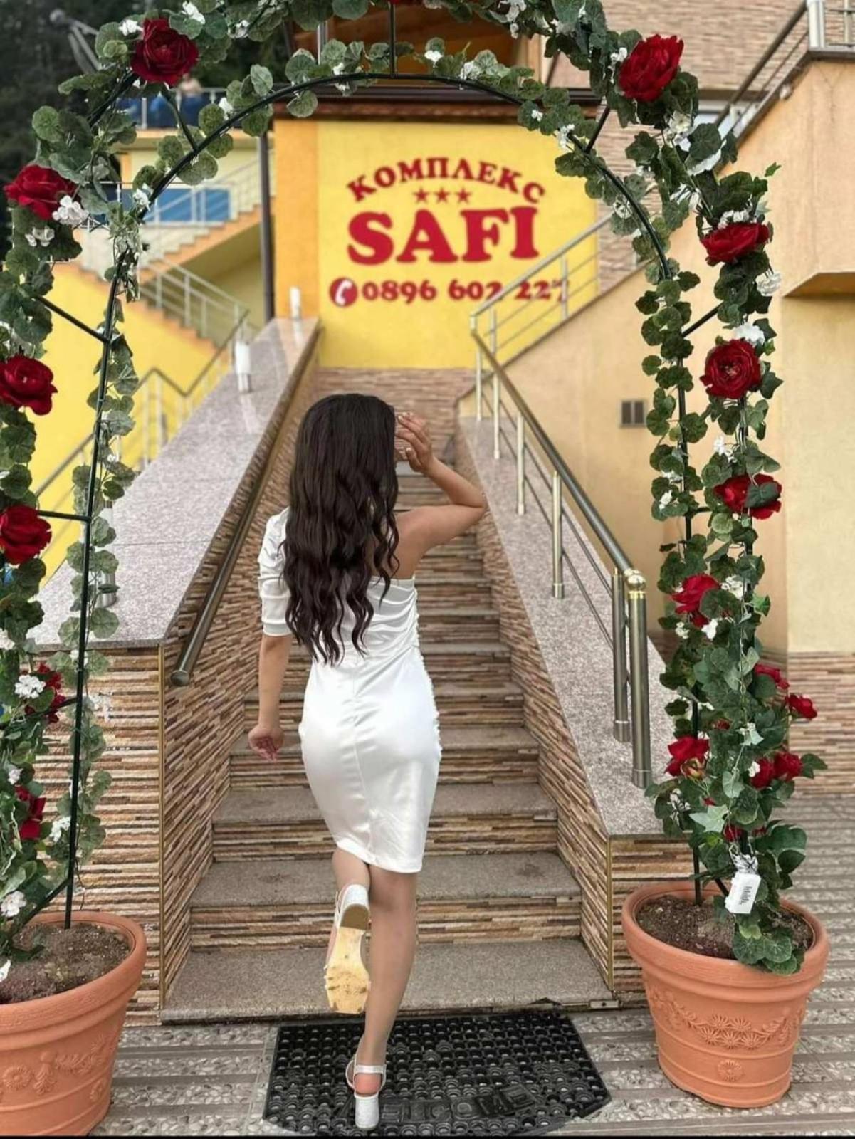 Hotel Safi Dospat Exterior foto