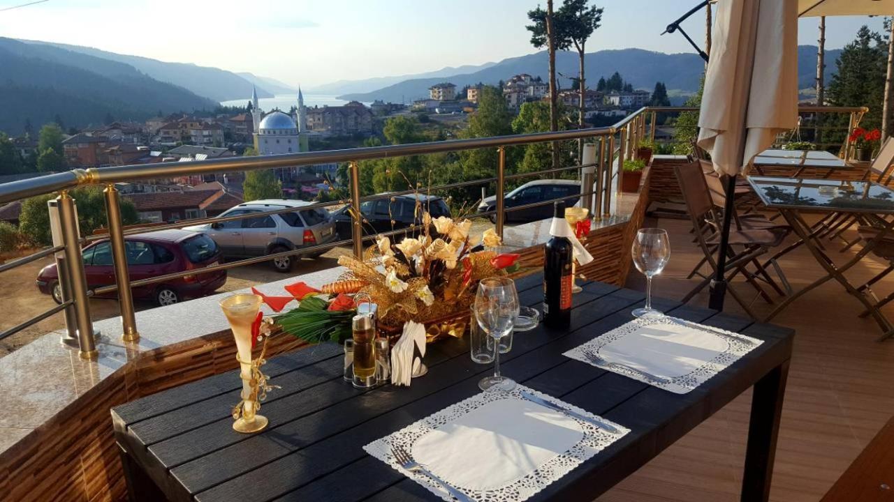 Hotel Safi Dospat Exterior foto