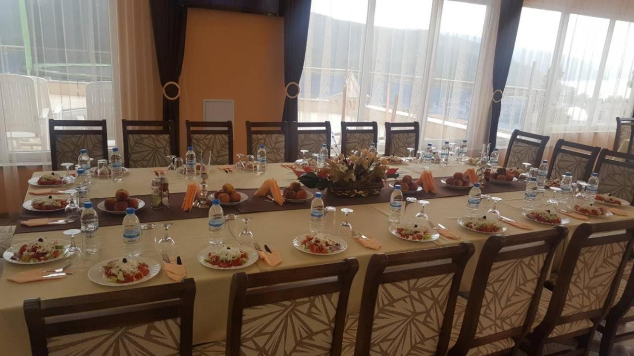Hotel Safi Dospat Exterior foto